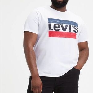 Levi's Men's White Tee with Bold Logo Size Large NWT